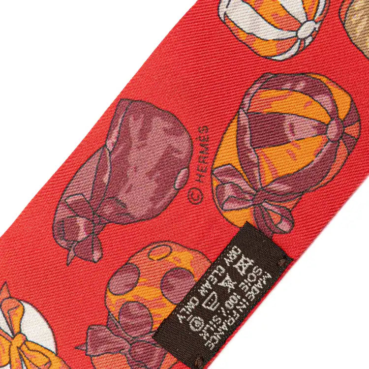 Hermès Jockey Equestrian Hat Silk Twilly Scarf