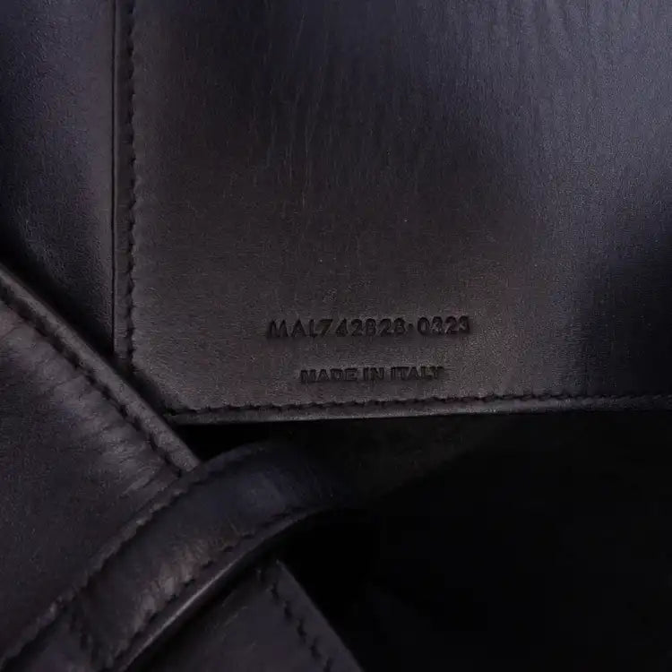 Saint Laurent Shiny Calfskin Le 37 Bucket Bag