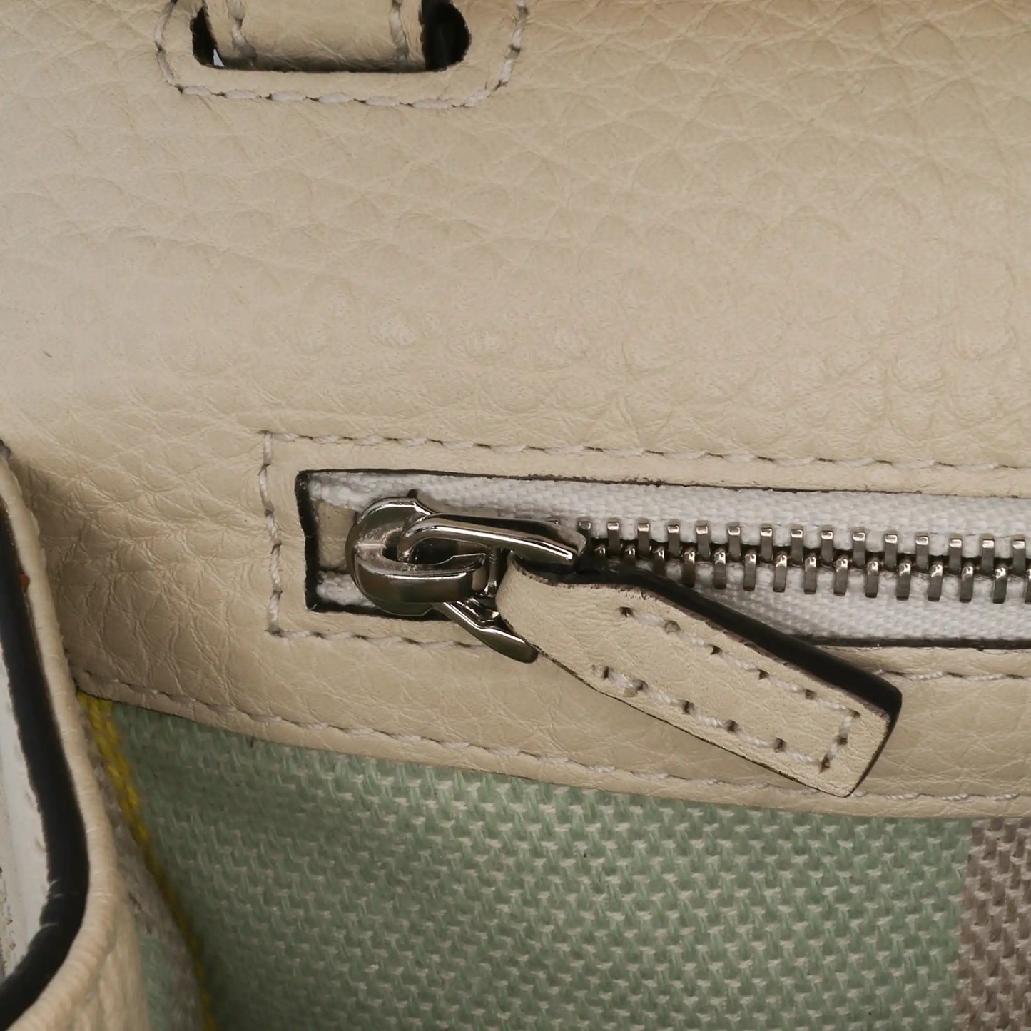Gucci Medium Leather Bamboo Daily Crossbody