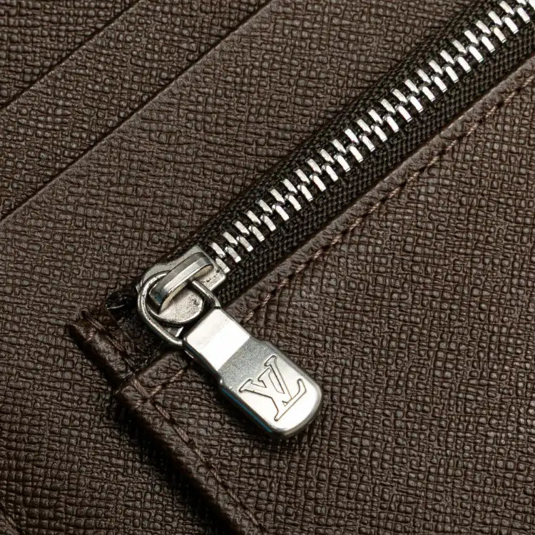 Louis Vuitton Taiga Atoll Organizer