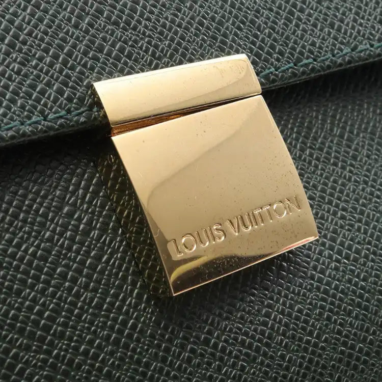 Louis Vuitton Taiga Porte Documents Angara