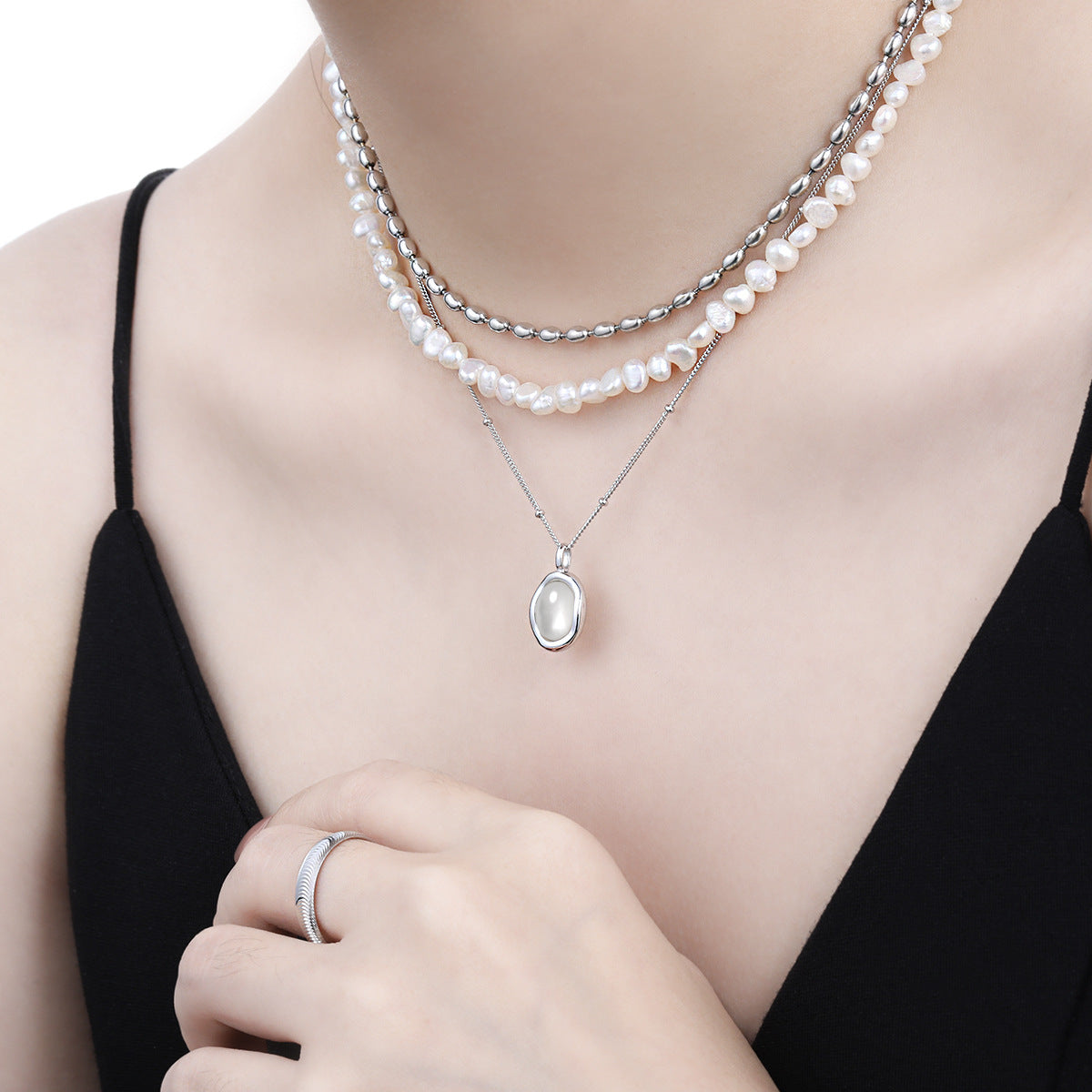 Women Simple Oval Natural White Shell 925 Sterling Silver Necklace