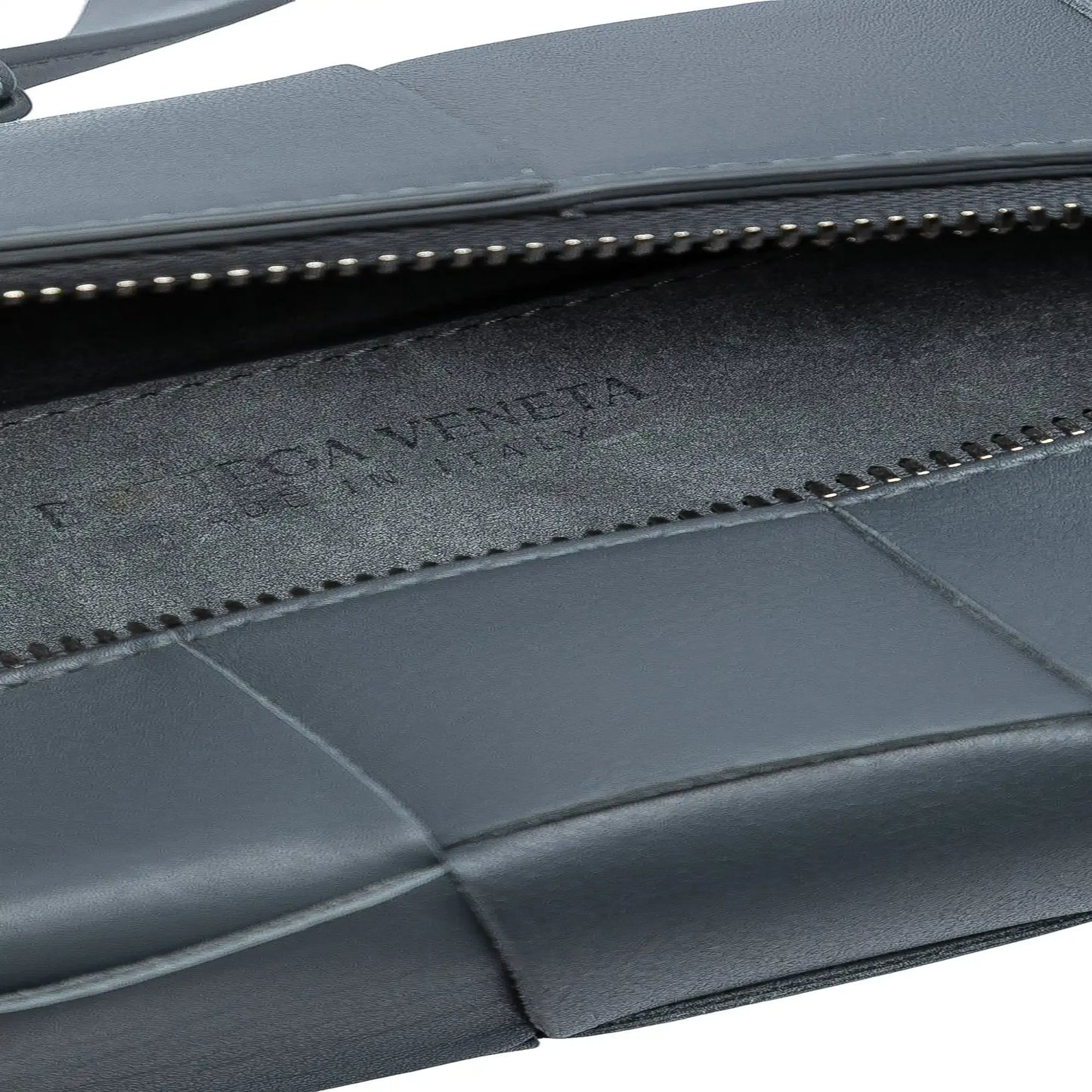 Bottega Veneta Small Lambskin Intrecciato Brick Cassette