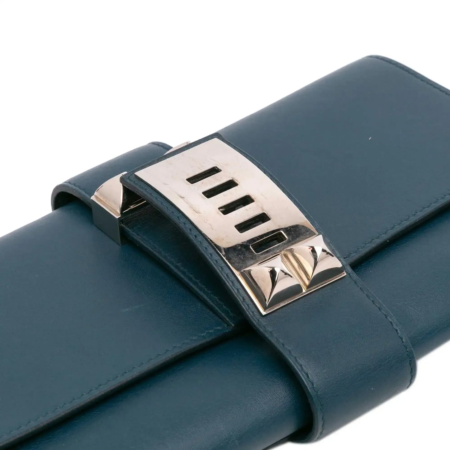 Hermès Tadelakt Medor Clutch 23