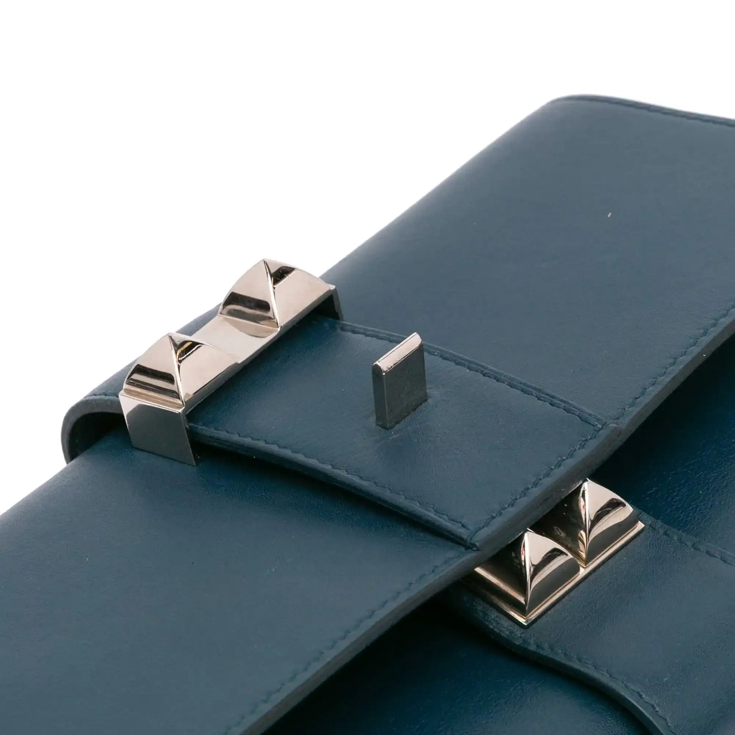 Hermès Tadelakt Medor Clutch 23