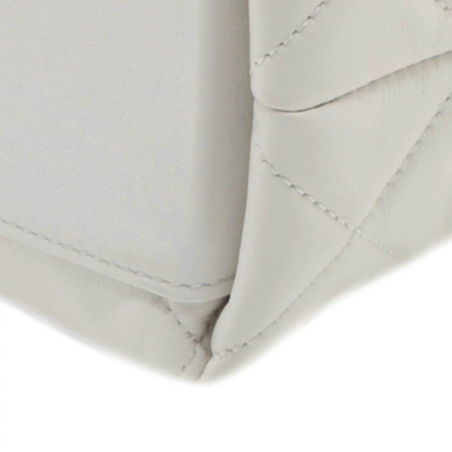 Chanel Quilted Calfskin Close To Me Hobo