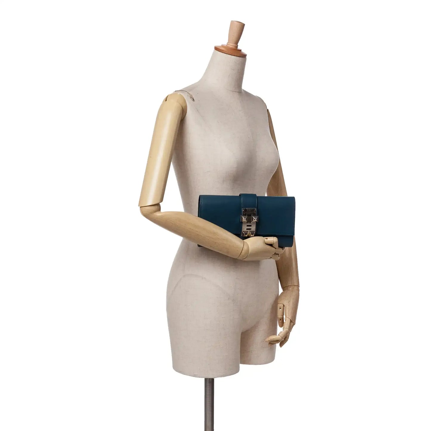 Hermès Tadelakt Medor Clutch 23