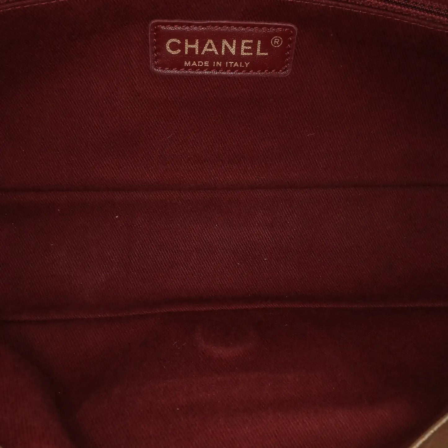 Chanel Medium Quilted Aged Calfskin Pondichery Flap