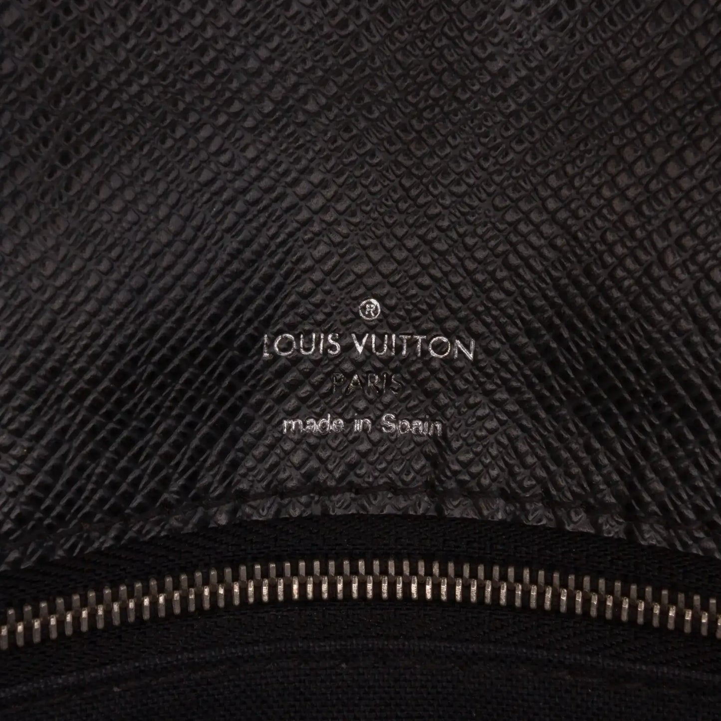 Louis Vuitton Taiga Belaia Clutch