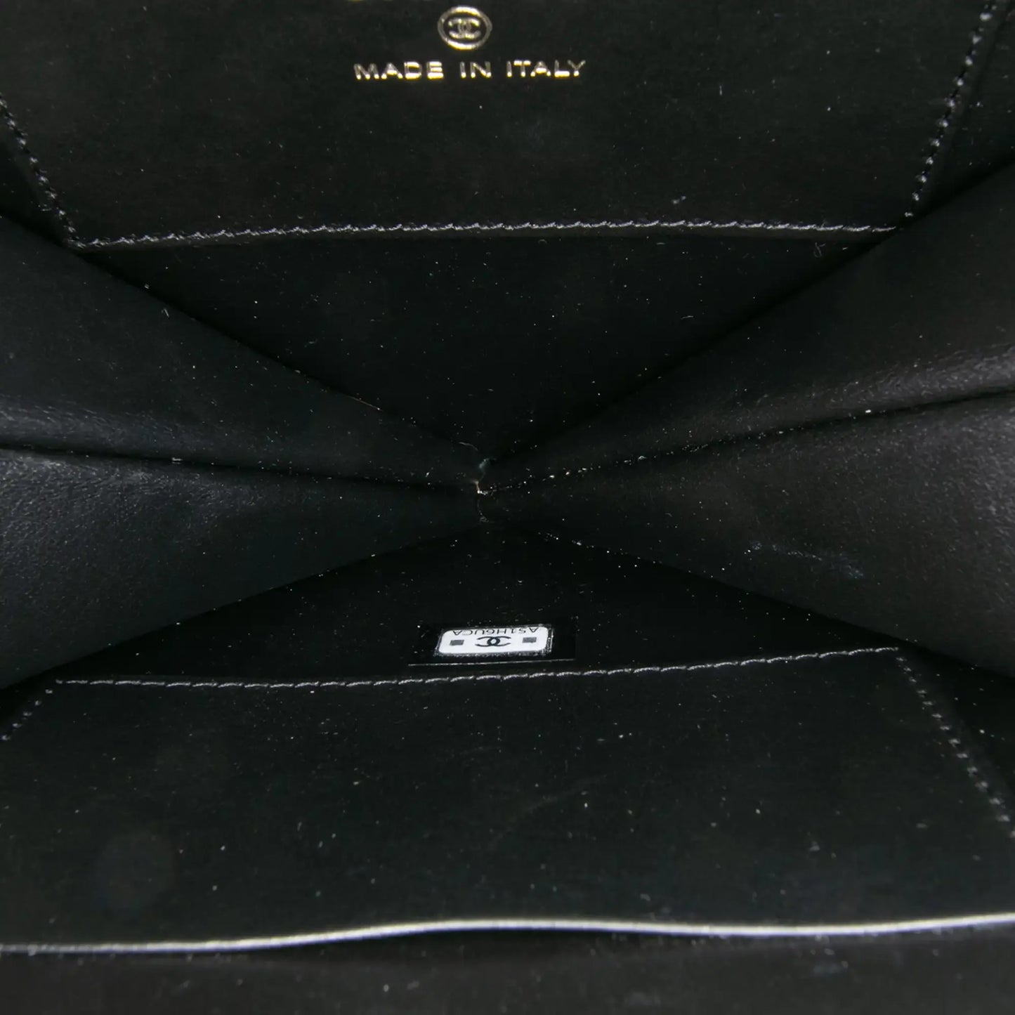 Chanel Quilted Patent Calfskin CC Heart Clutch With Chain