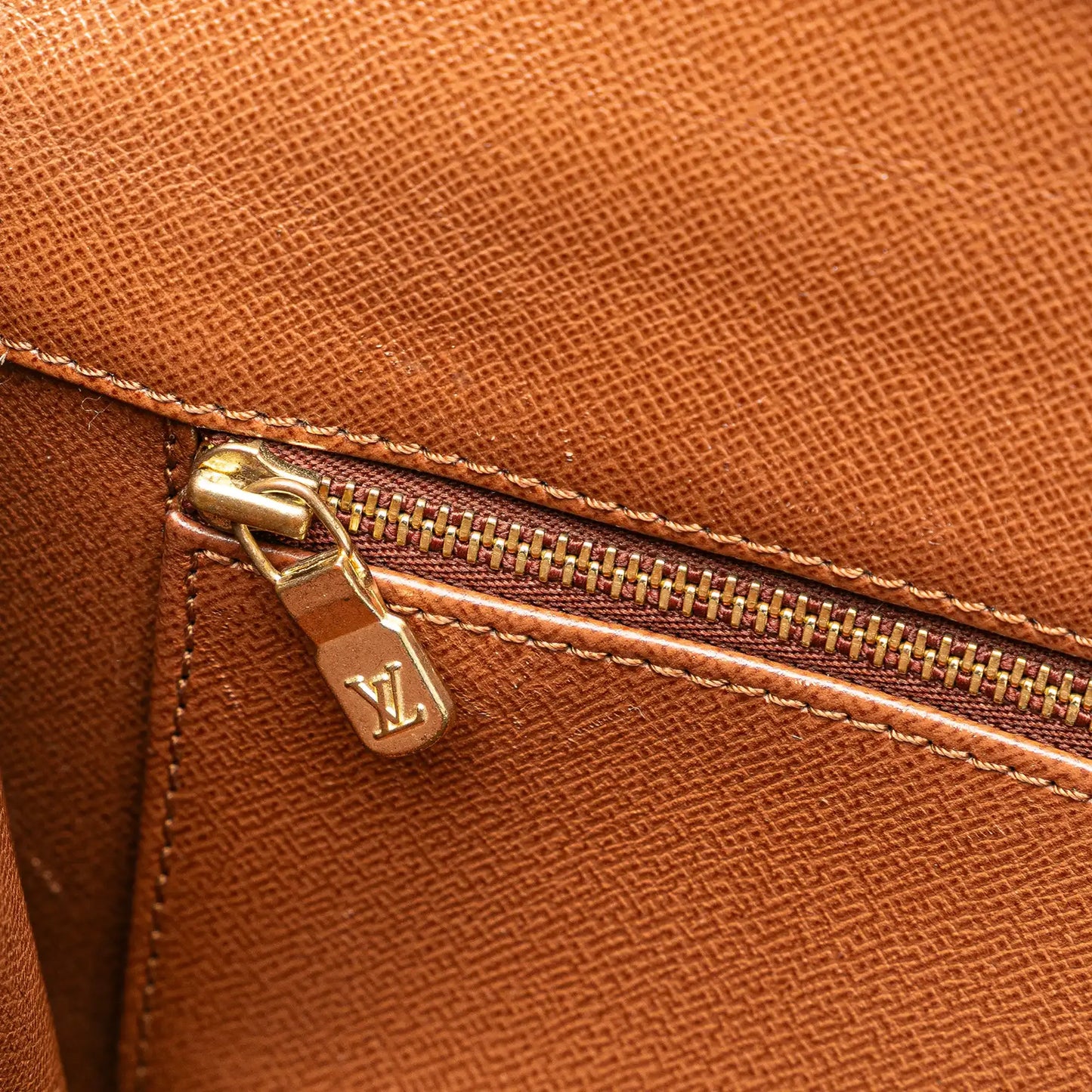 Louis Vuitton Monogram Pochette Dame PM
