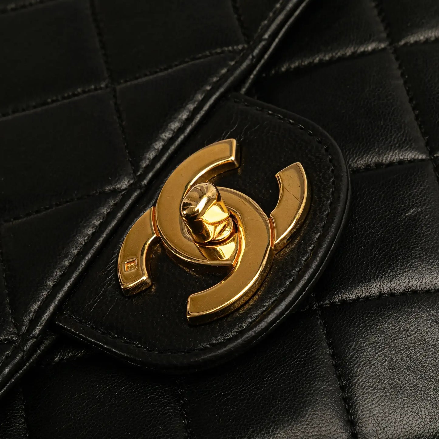 Chanel Jumbo Classic Lambskin Single Flap