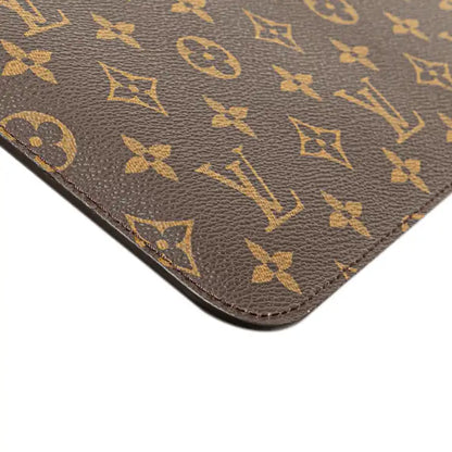 Louis Vuitton Monogram Neverfull Pouch