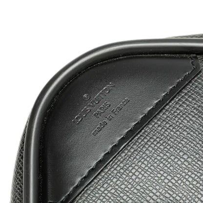 Louis Vuitton Taiga Satellite 53 Luggage