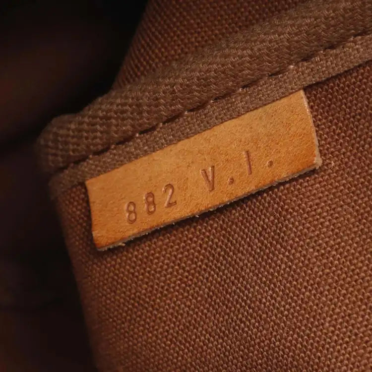 Louis Vuitton Monogram Saumur 43