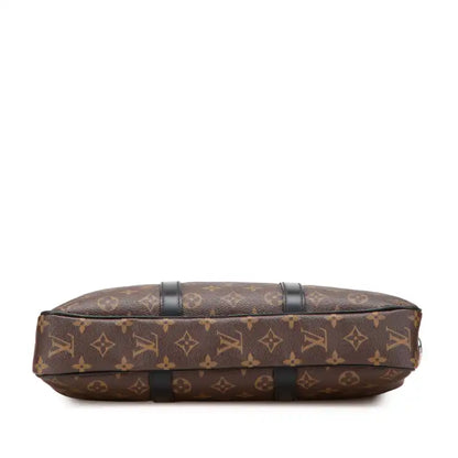 Louis Vuitton Monogram Macassar Porte Documents Voyage