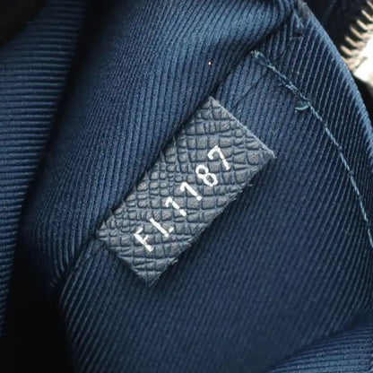 Louis Vuitton Taiga Porte Documents Voyage PM