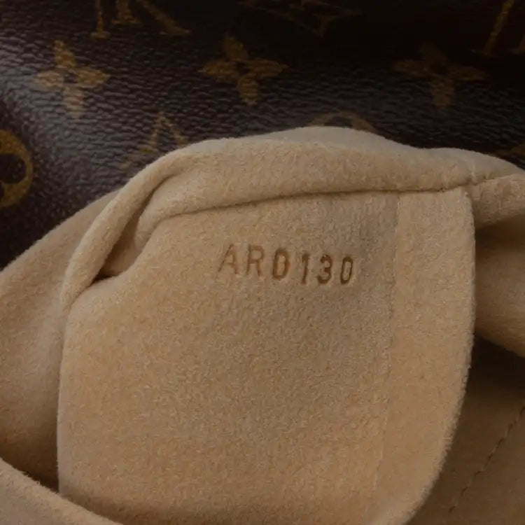 Louis Vuitton Monogram Artsy MM