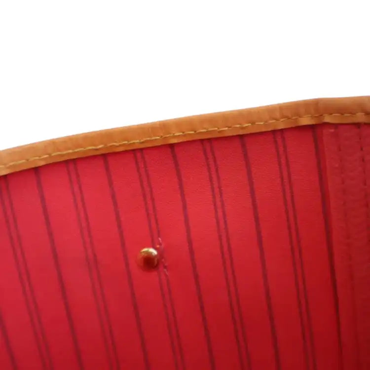 Louis Vuitton Monogram V Neverfull MM
