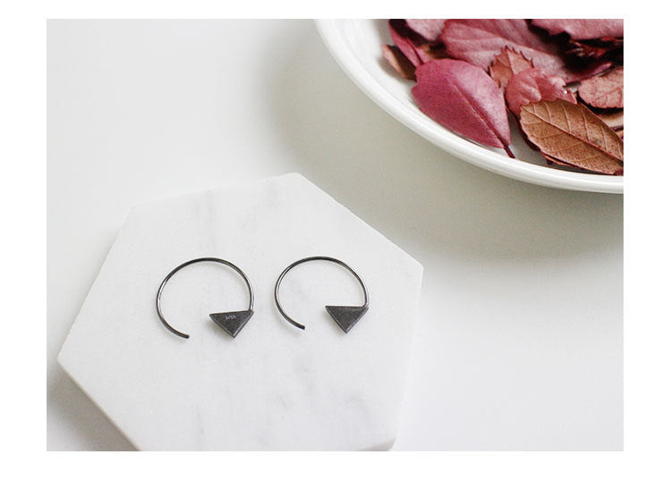 Arrows Brushed Hook 925 Sterling Silver Black White Hoop Earrings