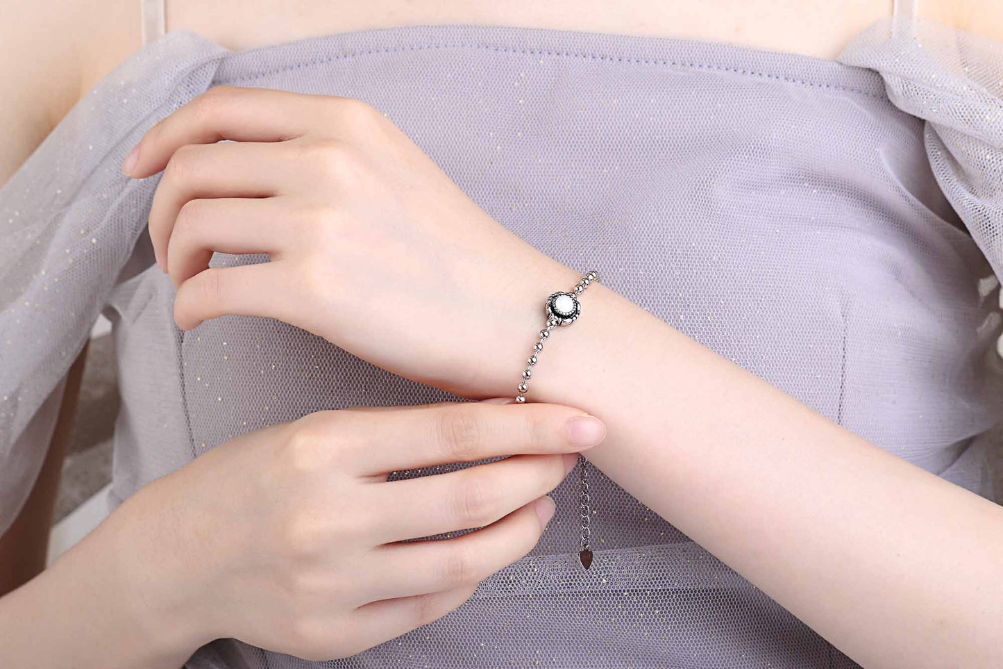 Holiday Round Shell Pearl/Black Agate 925 Sterling Silver Beads Bracelet