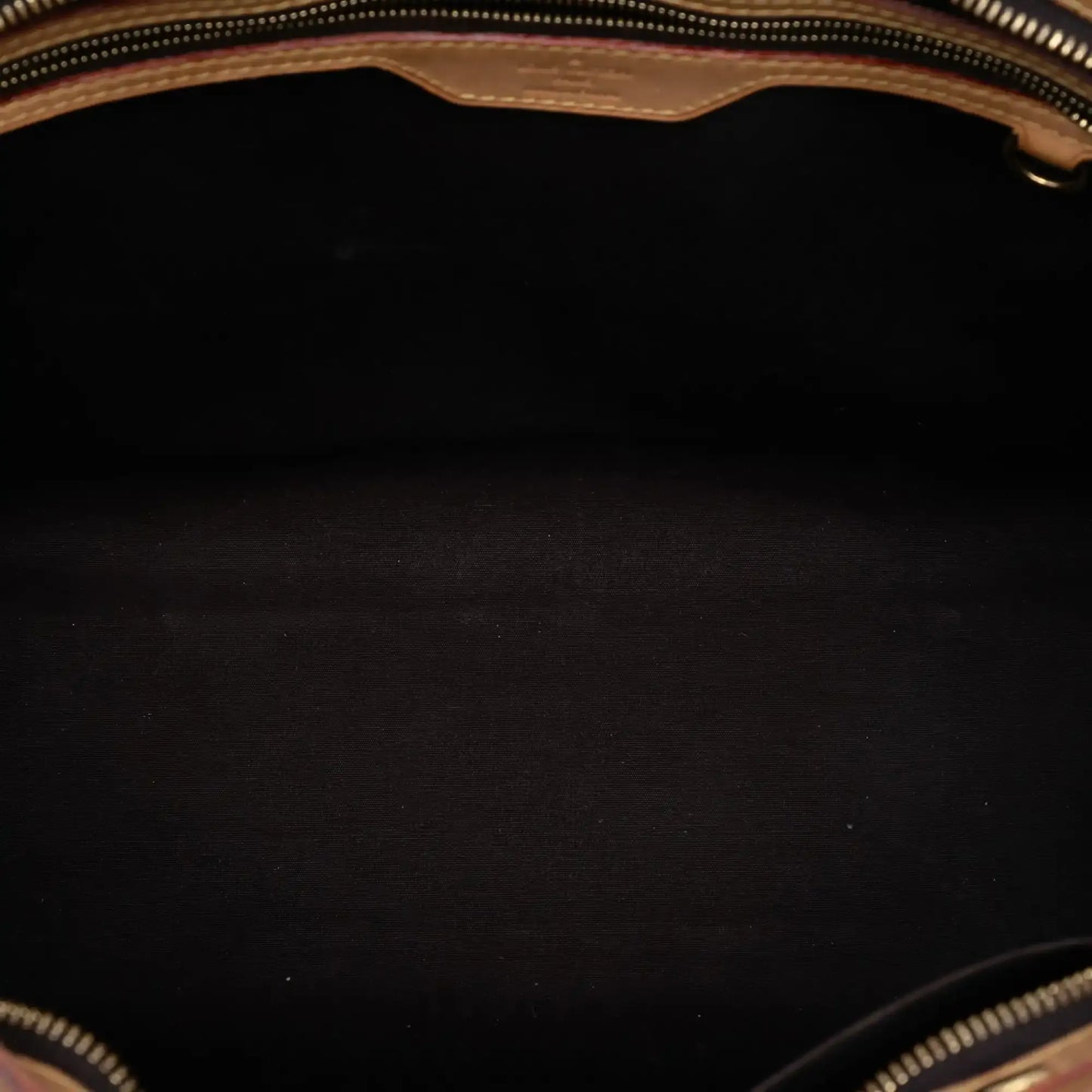 Louis Vuitton Monogram Vernis Brea MM