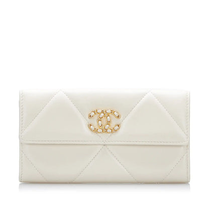 Chanel 19 Flap Continental Wallet