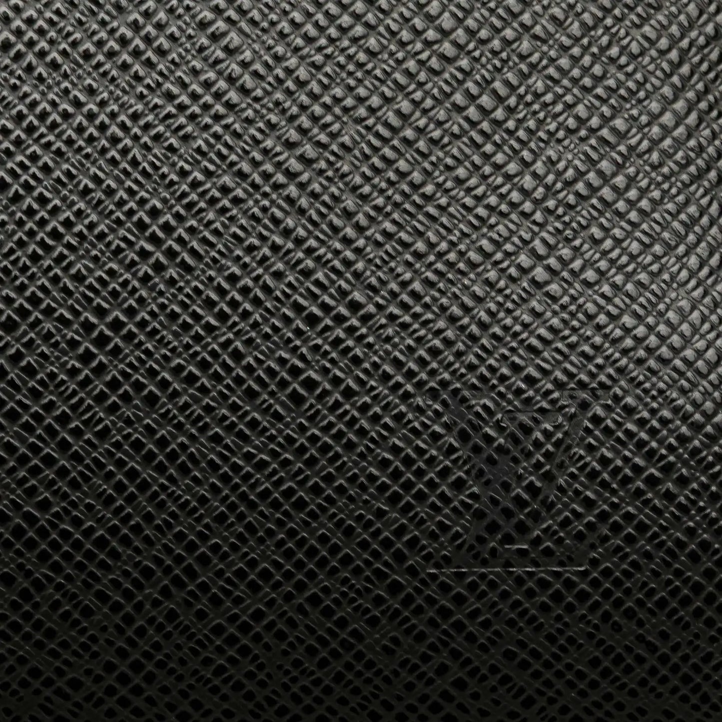 Louis Vuitton Taiga Baikal