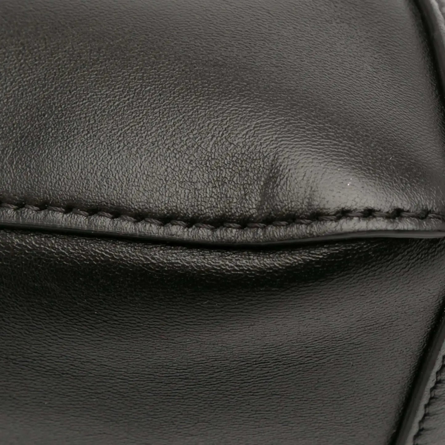 Valentino Small Nappa Atelier 04 Rouches Edition Hobo