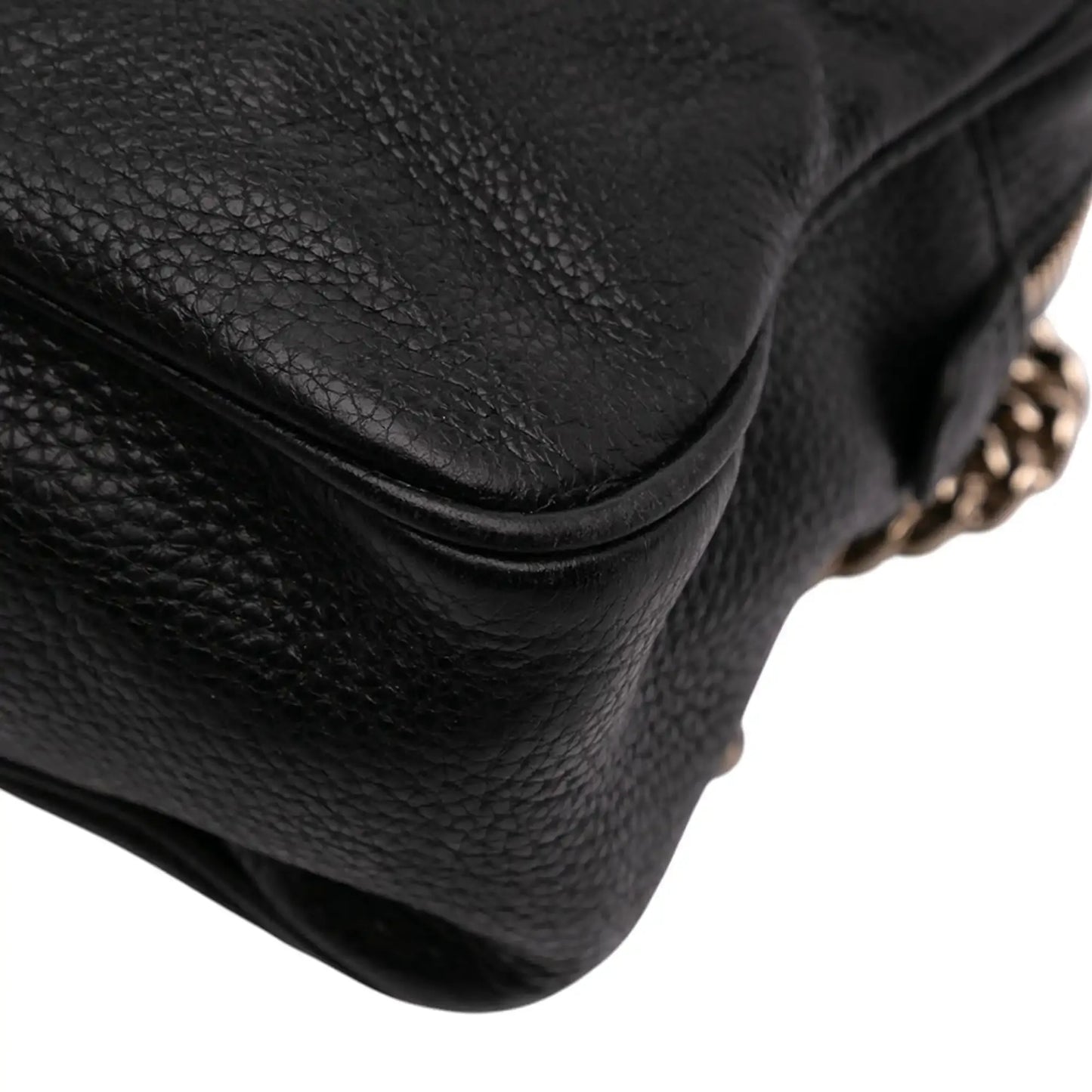 Gucci Pebbled Leather Soho Chain Zip Shoulder Bag