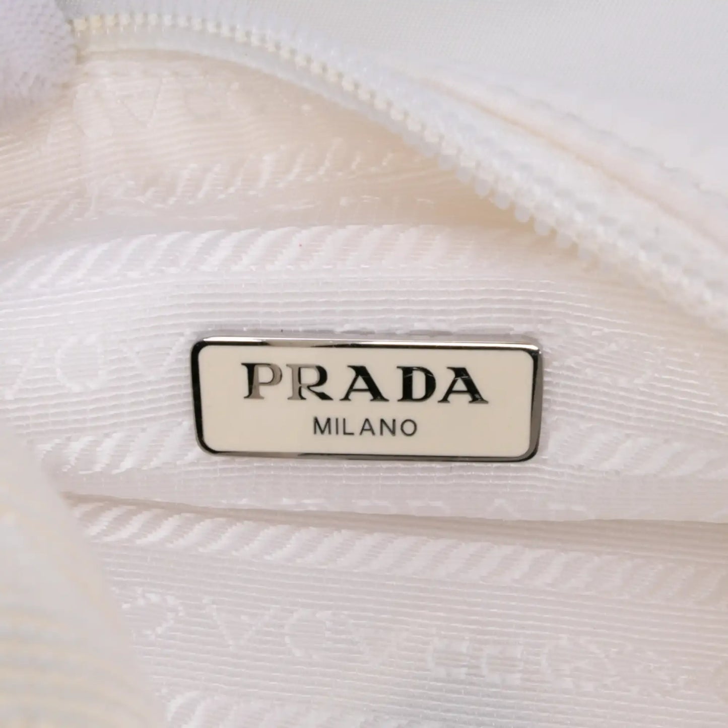 Prada Tessuto Re-Edition 2000 Shoulder Bag