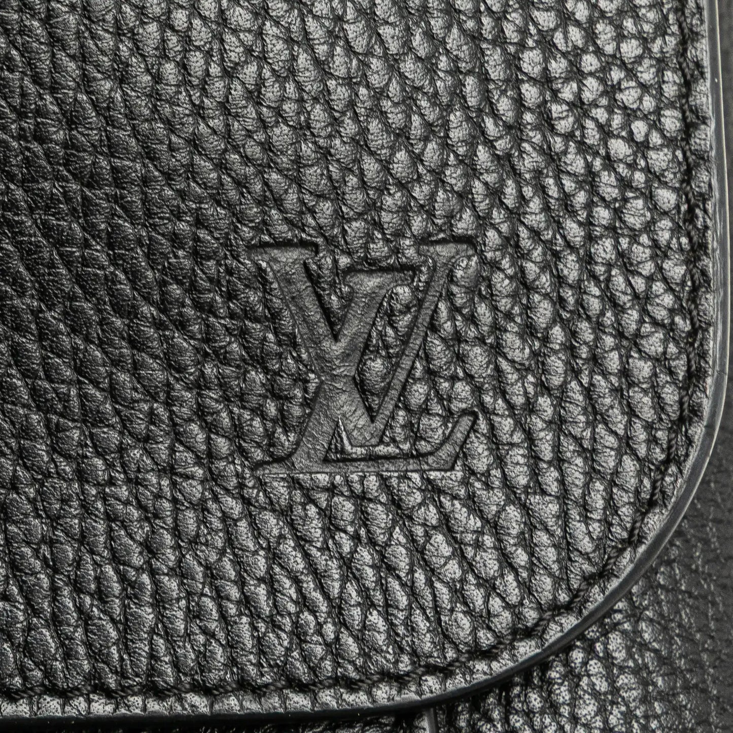 Louis Vuitton Taurillon Serviette Dorian Briefcase