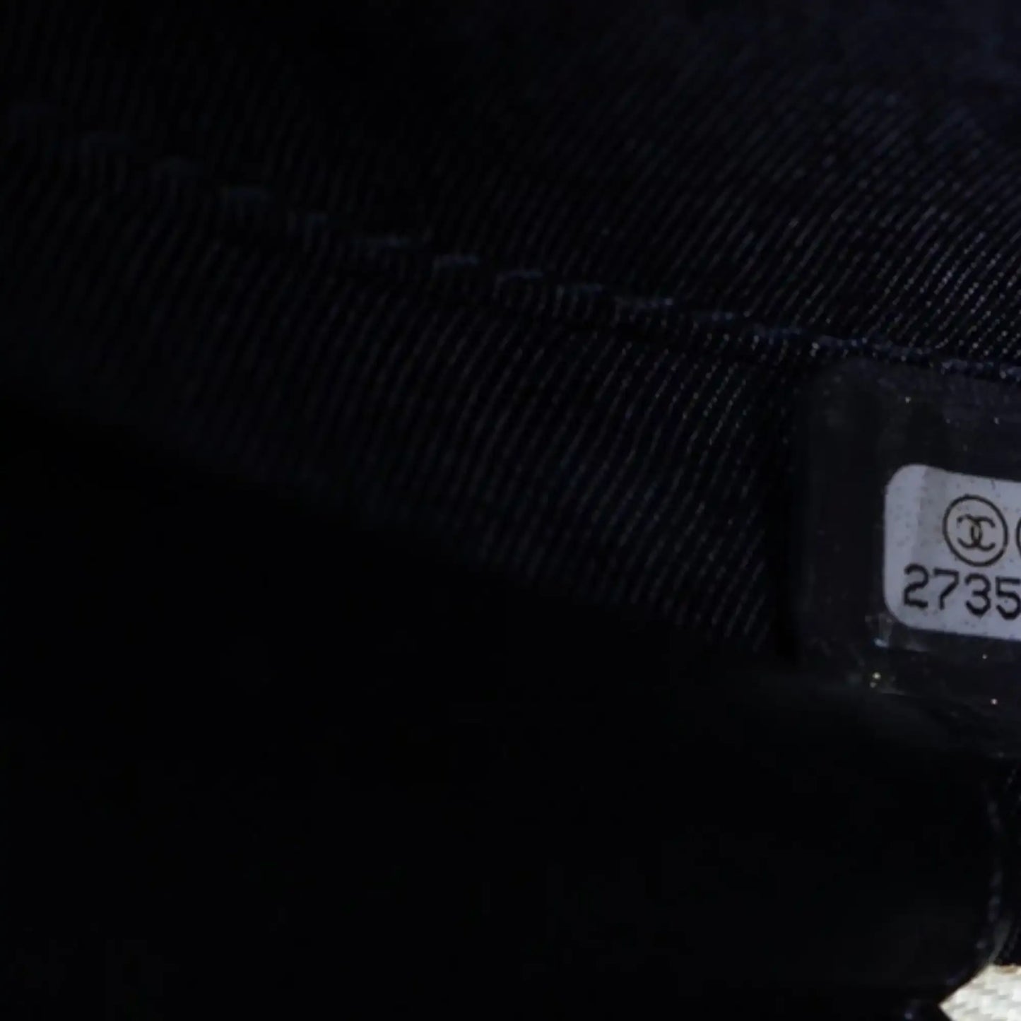 Chanel Crumpled Calfskin En Vogue Round Bag